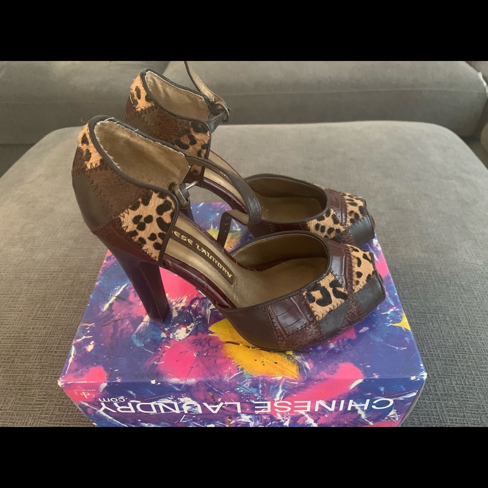 Heels - Picture 2 of 6